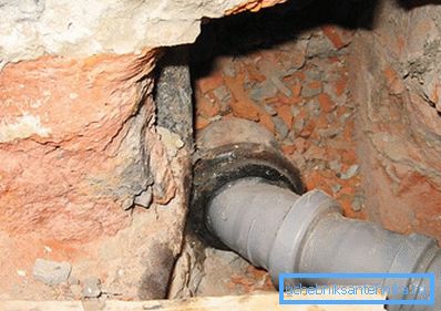 2755 Заміна чавунного коліна на пластикове