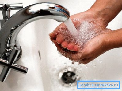 Житлові квартири в багатоквартирних будинках в основному відносяться до останньої категорії. Житлові квартири в багатоквартирних будинках в основному відносяться до останньої категорії.